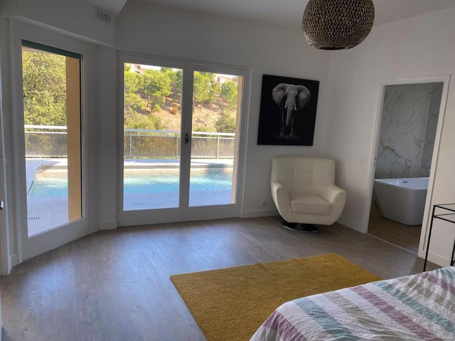 Magnifique Familiale Avec Piscine Nizza