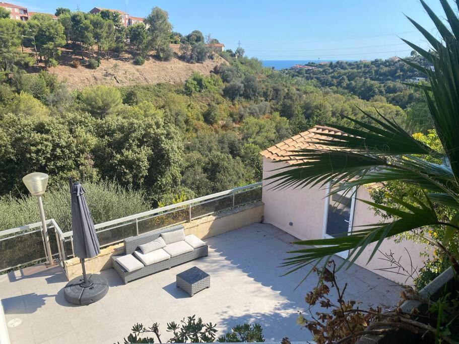 Magnifique Familiale Avec Piscine Nizza