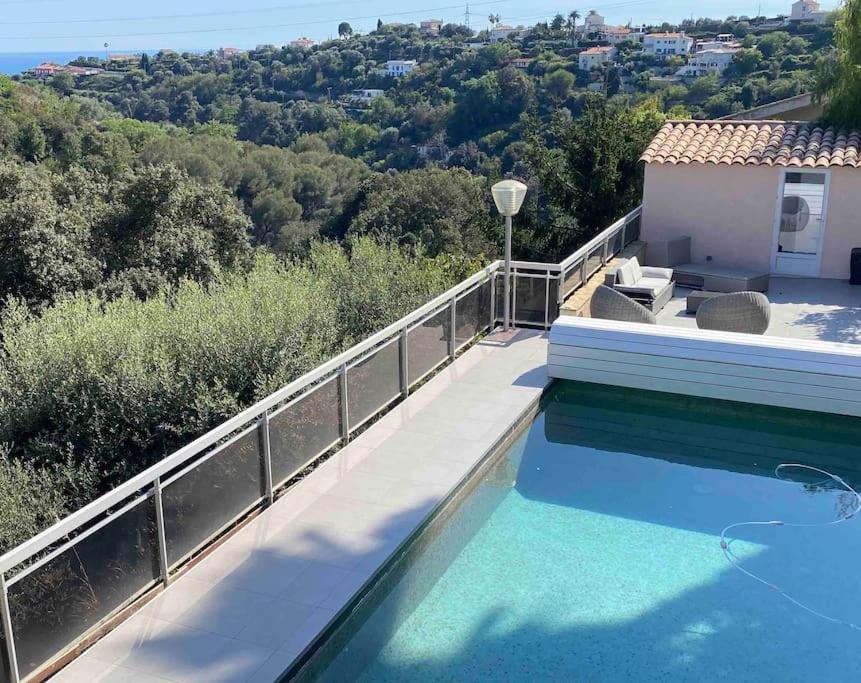 Villa Magnifique Familiale Avec Piscine Nizza